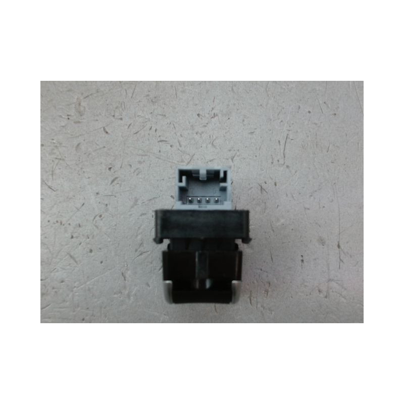 COMMANDE LEVE-GLACE PORTE AVD AUDI A5