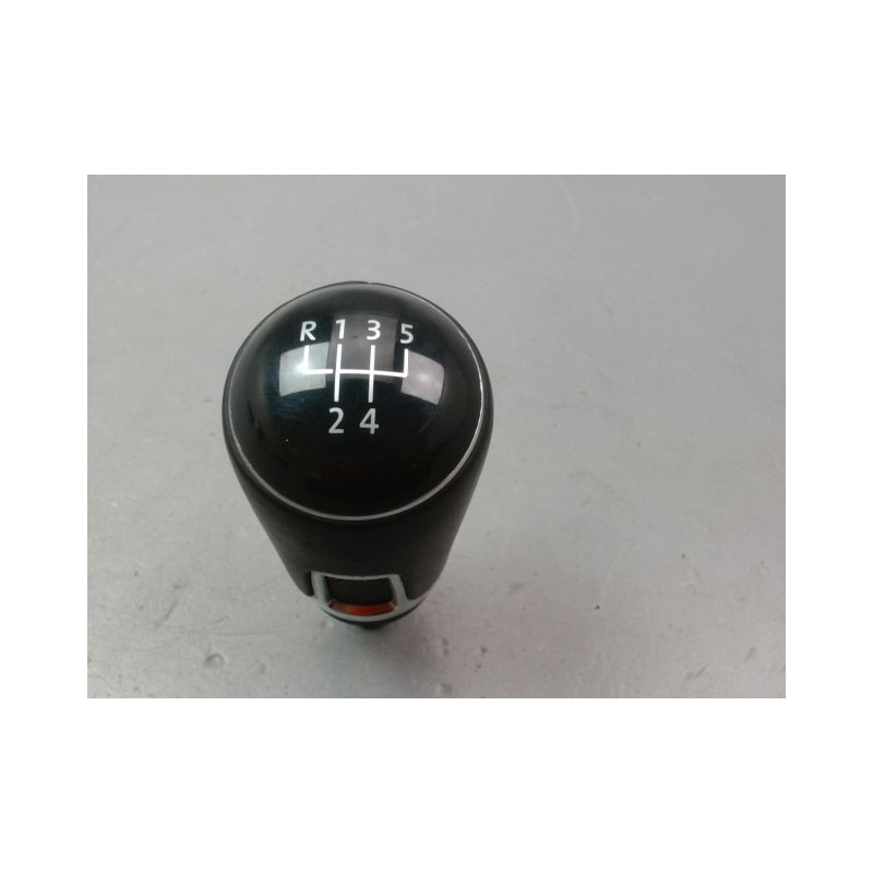 POMMEAU LEVIER VITESSES VOLKSWAGEN JETTA 2005- 1.6 TDI