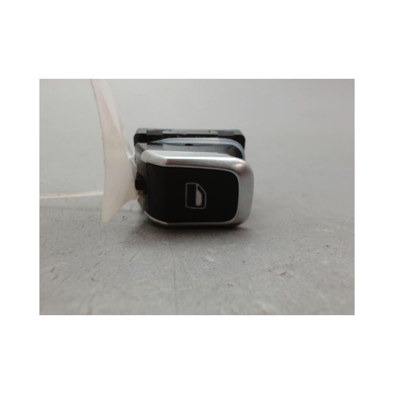 COMMANDE LEVE-GLACE PORTE AVD AUDI Q3