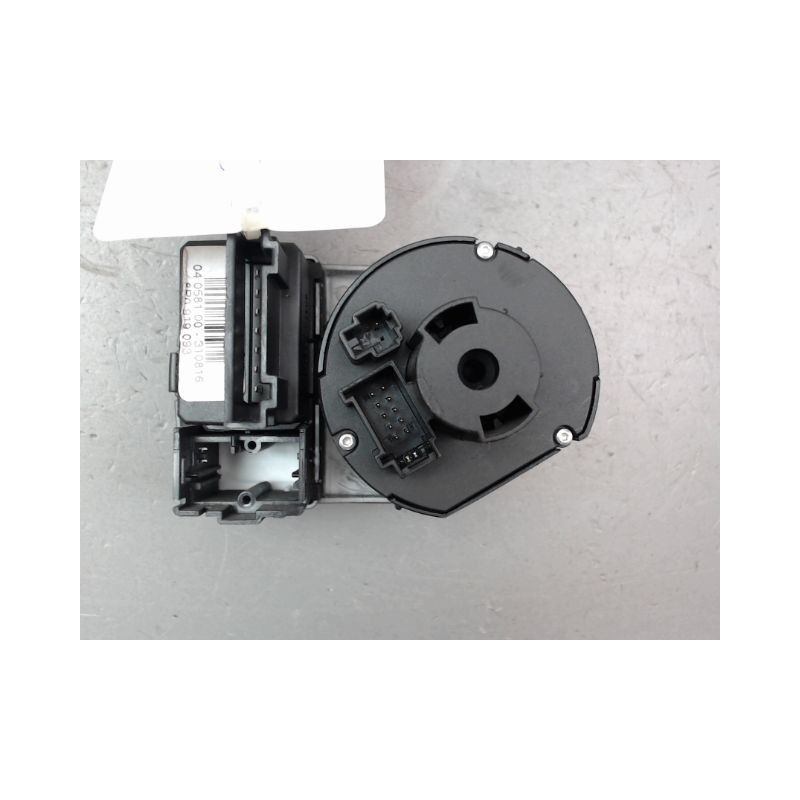 INTERIEUR COMMANDE PHARES AUDI Q3
