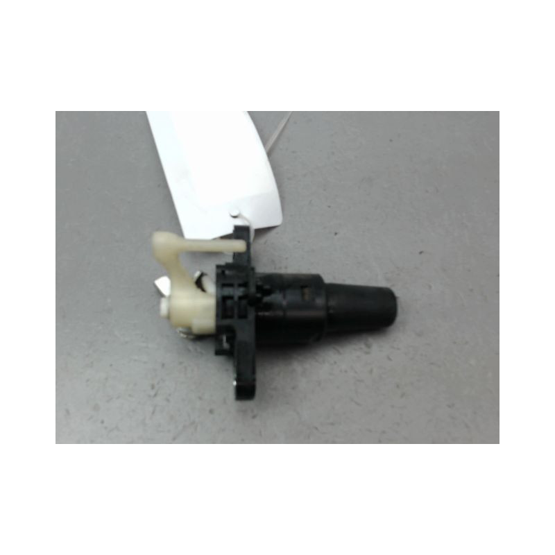 POIGNEE EXTERIEURE HAYON PEUGEOT 108