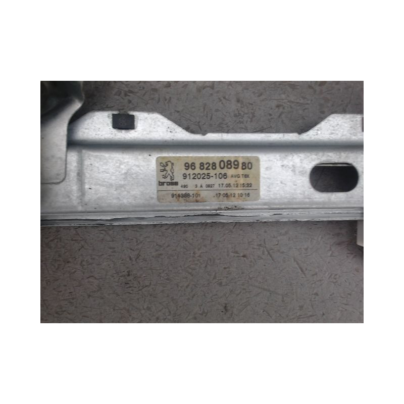 MECANISME LEVE-GLACE AVANT GAUCHE PEUGEOT 3008