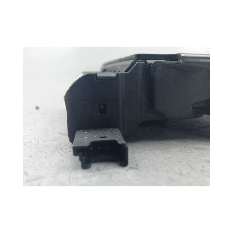 SERRURE HAYON  B.M.W. SERIE 2