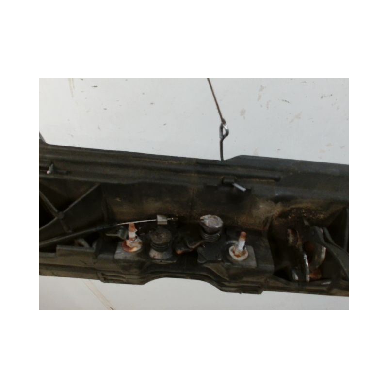 TRAVERSE SUPERIEURE ARMATURE AVANT PEUGEOT 308