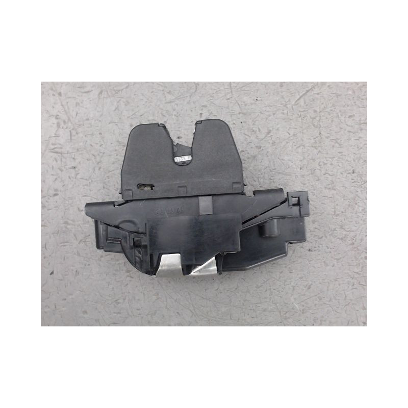SERRURE COFFRE ARRIERE PEUGEOT 508
