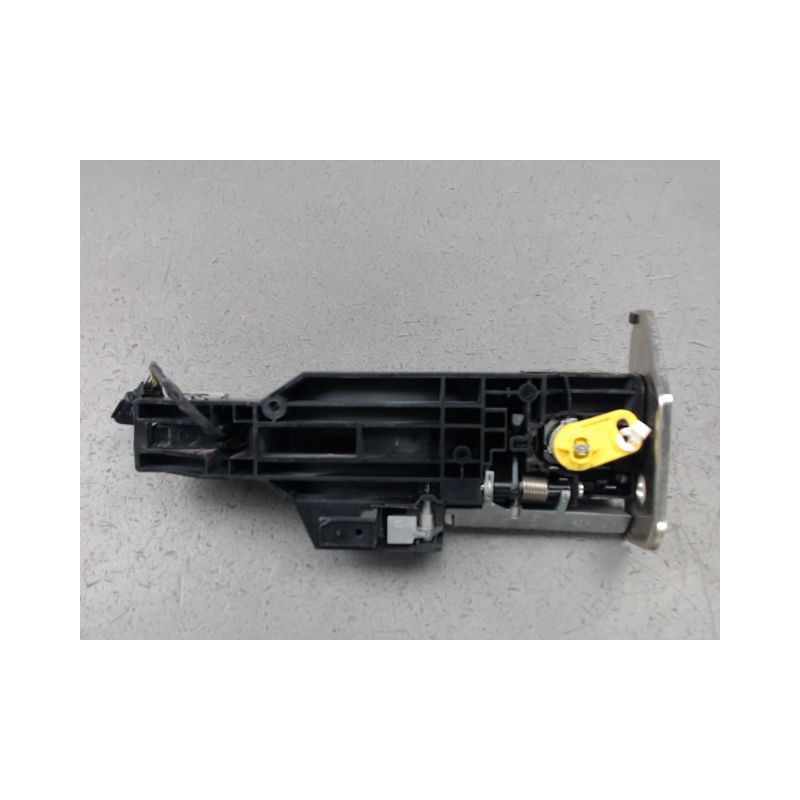 POIGNEE EXTERIEURE PORTE AVANT GAUCHE RENAULT KADJAR