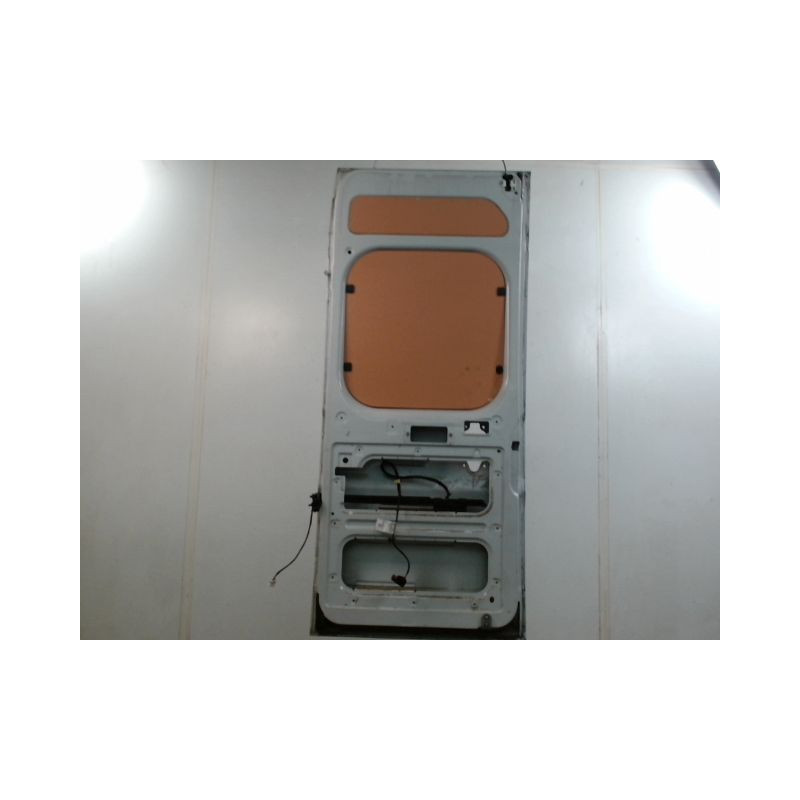 PORTE BATTANTE ARRIERE DROIT OPEL MOVANO