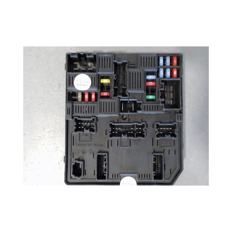 BOITE A FUSIBLES NISSAN QASHQAI BREAK II Phase 1 2014-...