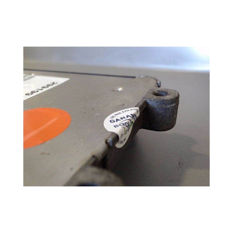 CALCULATEUR MOTEUR PEUGEOT 206