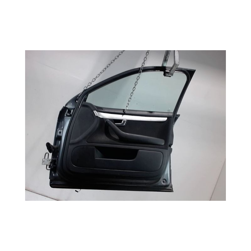PORTE AVANT DROIT AUDI A4 AVANT 04-08