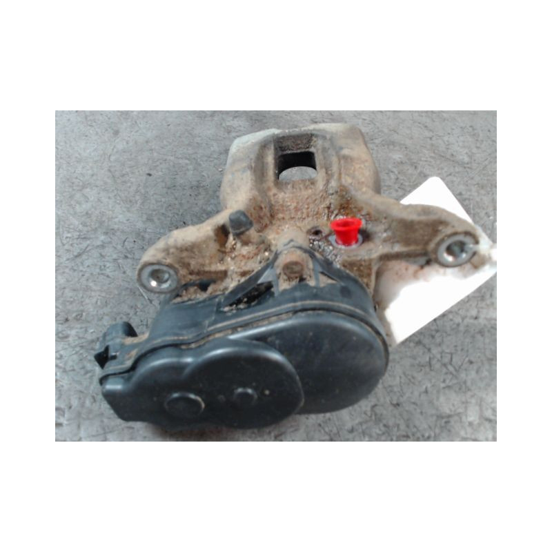 ETRIER DE FREIN ARRIERE DROIT TOYOTA RAV4 2006
