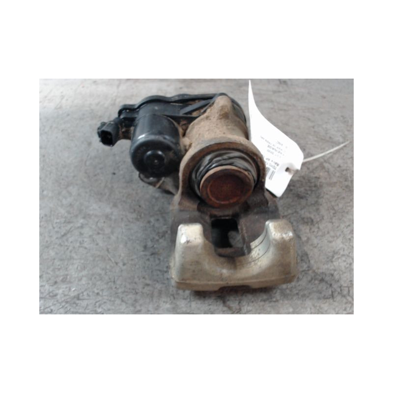 ETRIER DE FREIN ARRIERE DROIT TOYOTA RAV4 2006