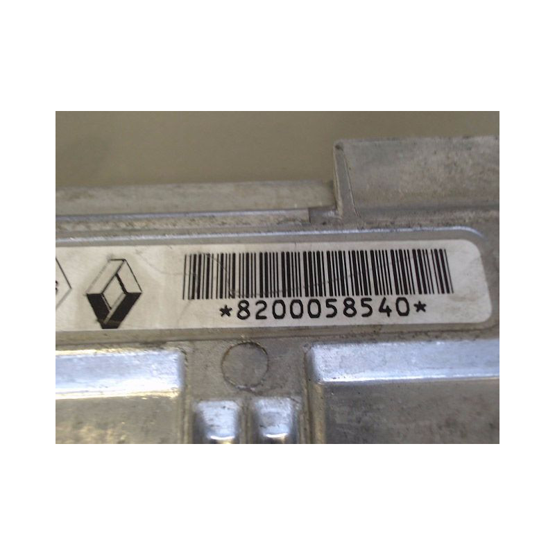 CALCULATEUR MOTEUR RENAULT TWINGO