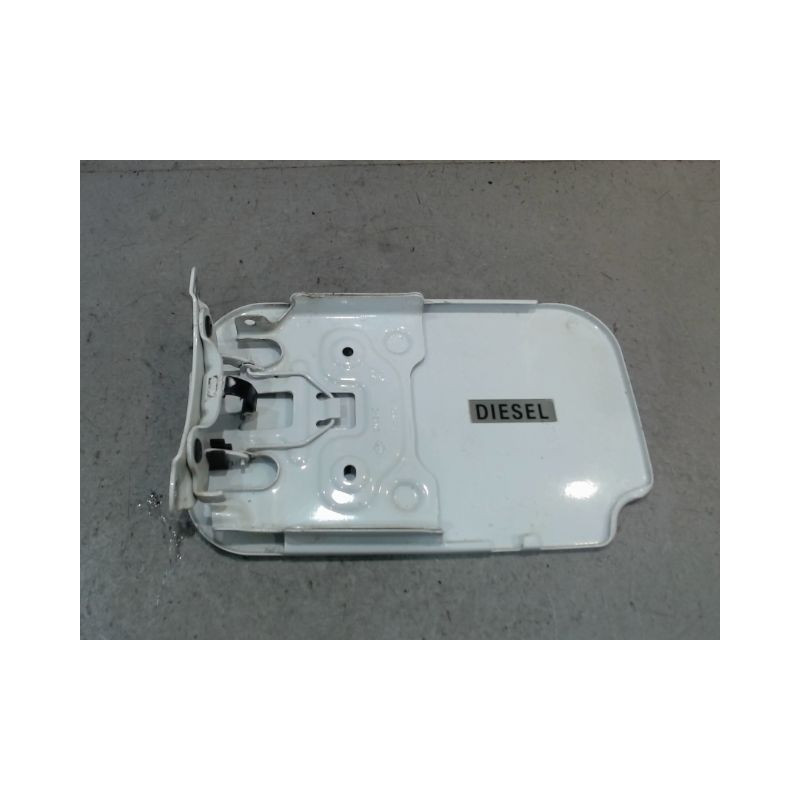 VOLET DE TRAPPE CARBURANT DACIA DOKKER