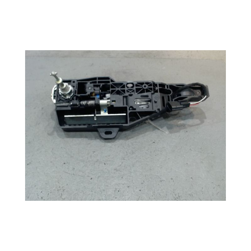 POIGNEE EXTERIEURE PORTE AVANT GAUCHE RENAULT CAPTUR