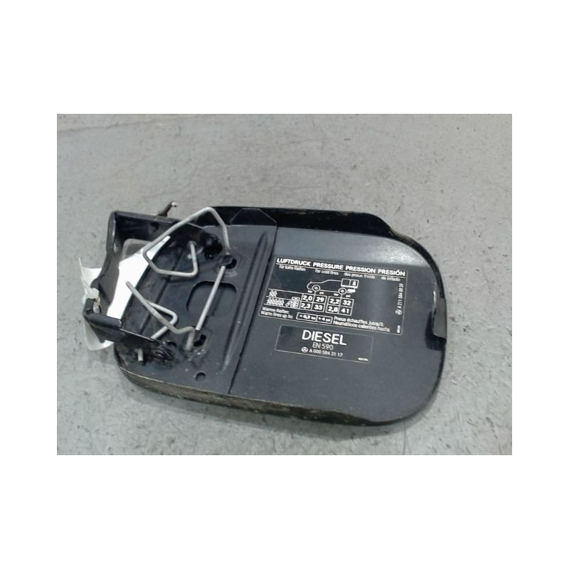 VOLET DE TRAPPE CARBURANT MERCEDES CLASSE E