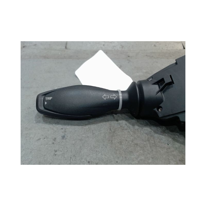 COMMANDE CLIGNOTANT FORD FIESTA
