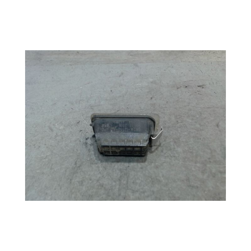ECLAIREUR PLAQUE DE POLICE GAUCHE FORD FIESTA