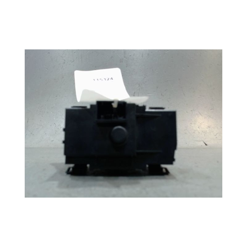 INTERIEUR COMMANDE PHARES B.M.W. SERIE 1