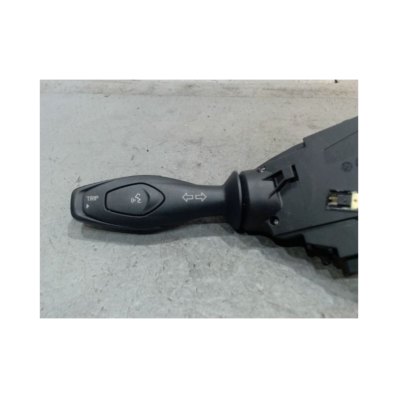 COMMANDE CLIGNOTANT FORD FIESTA