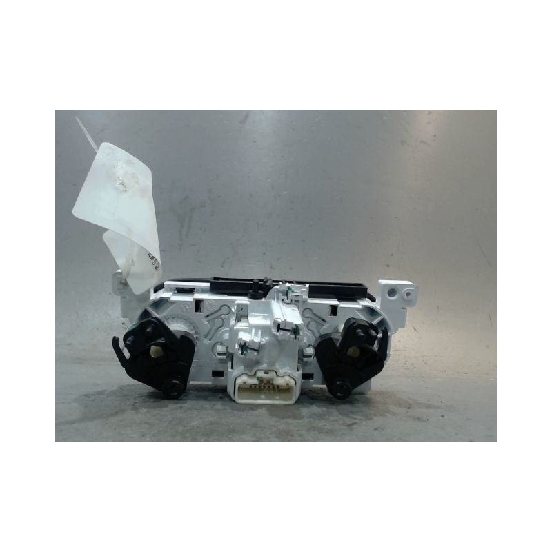 COMMANDE DE CHAUFFAGE DACIA SANDERO