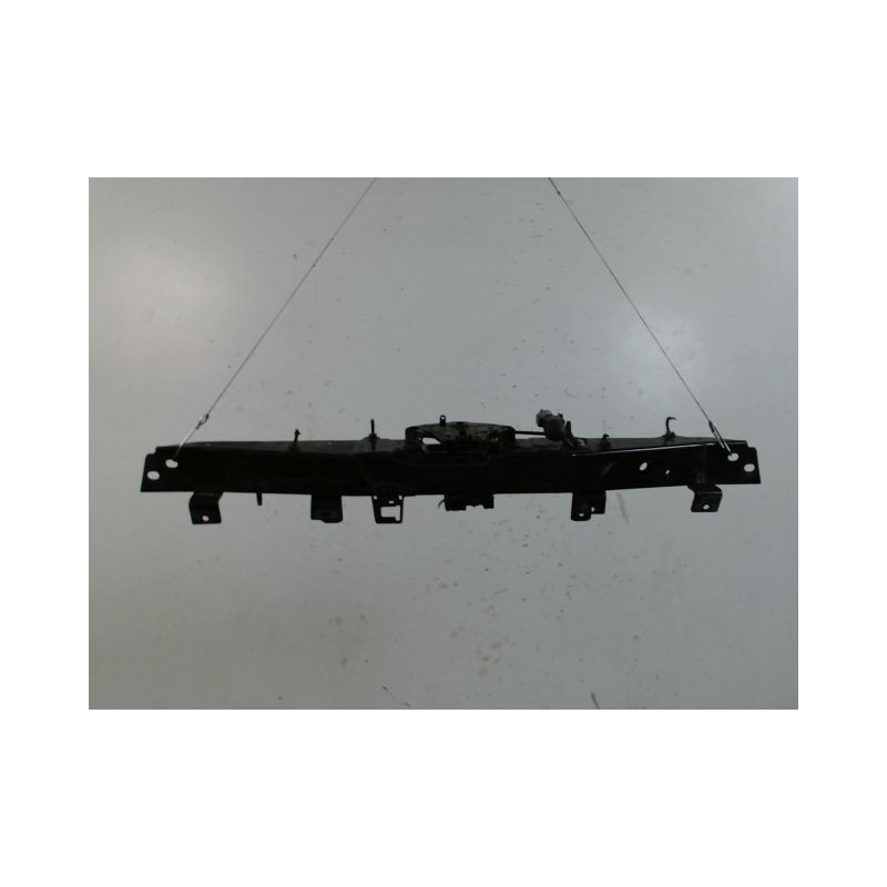 TRAVERSE SUPERIEURE ARMATURE AVANT RENAULT KADJAR