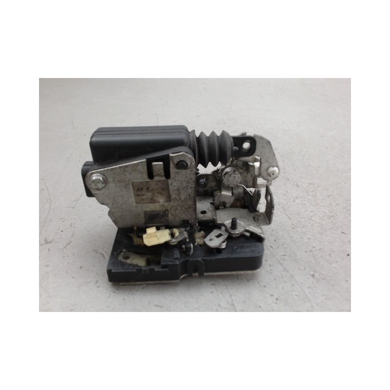 SYSTEME CONDAMNATION ARRIERE GAUCHE DACIA DUSTER