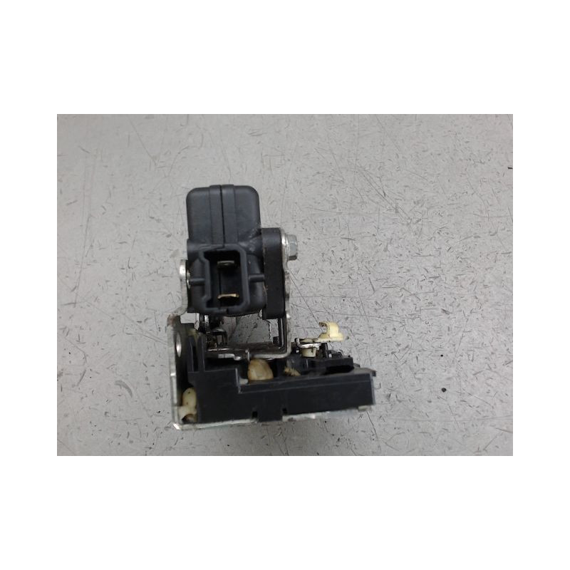 SYSTEME CONDAMNATION ARRIERE GAUCHE DACIA DUSTER