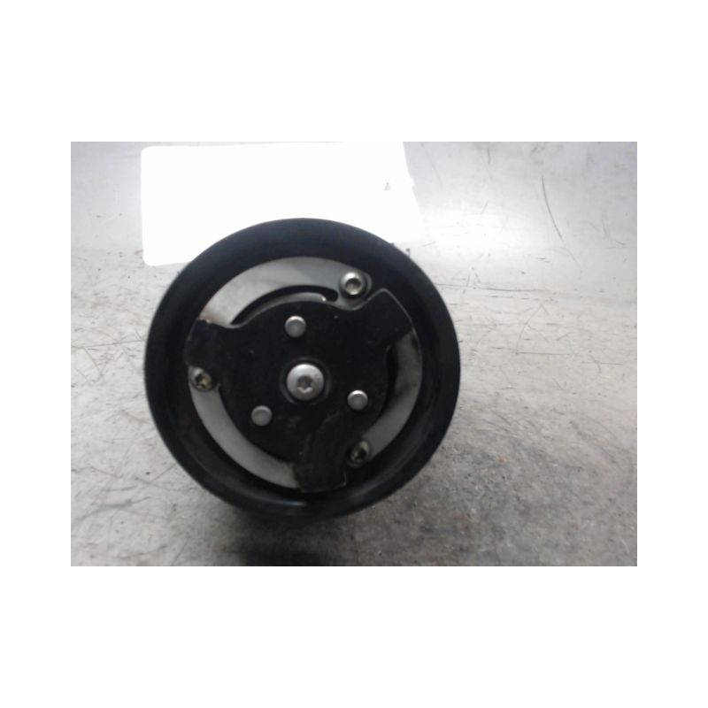 COMPRESSEUR AIR CONDITIONNE VOLKSWAGEN POLO 2009-