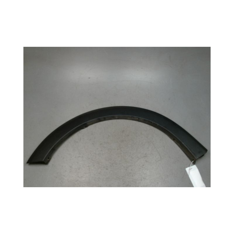 ELARGISSEUR AILE AVANT GAUCHE DACIA SANDERO