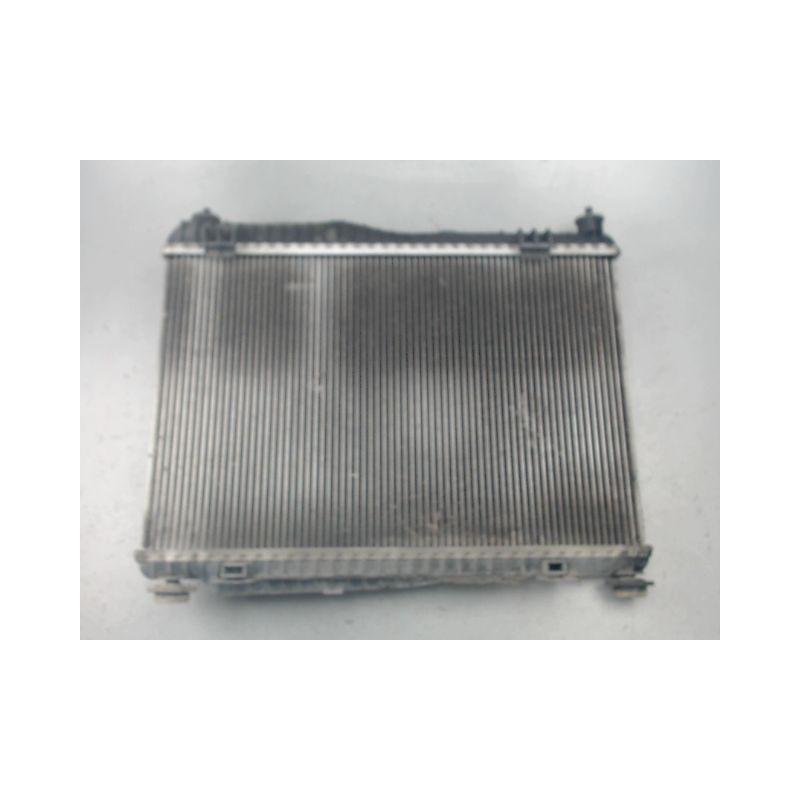 RADIATEUR FORD FIESTA
