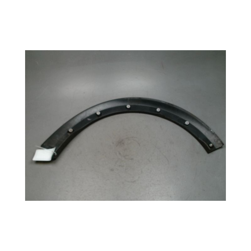 ELARGISSEUR AILE AVANT GAUCHE DACIA SANDERO 2008-