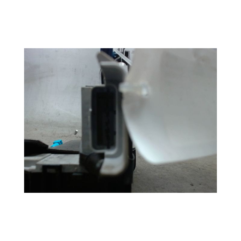 SYSTEME CONDAMNATION ARRIERE DROIT CITROEN C4 2008-