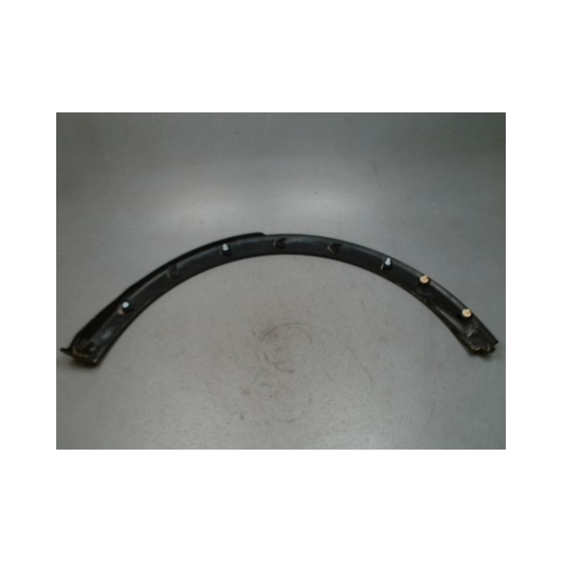 ELARGISSEUR AILE ARRIERE DROIT RENAULT CAPTUR