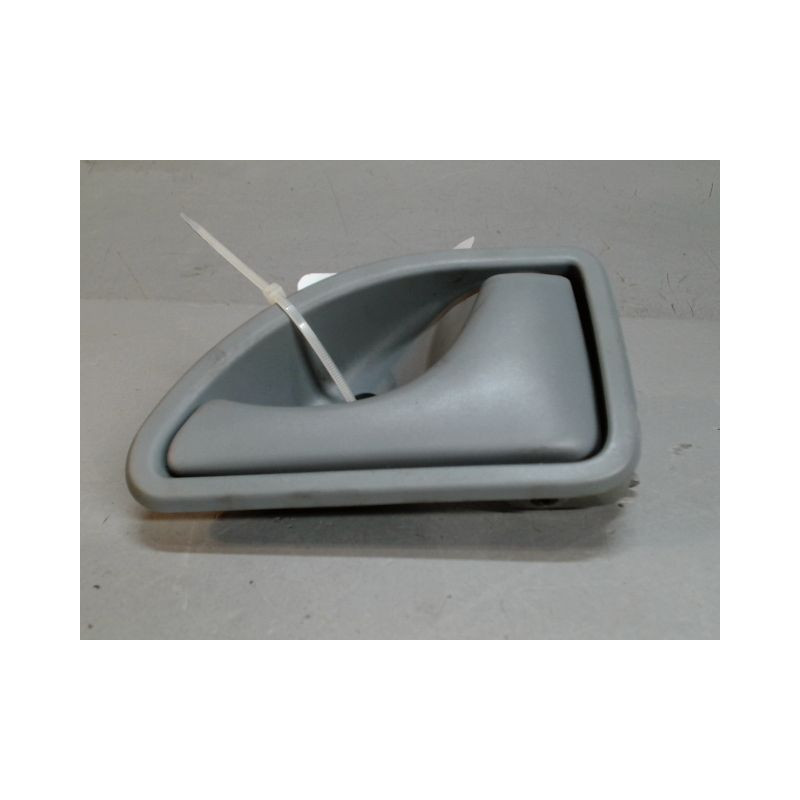 POIGNEE INTERIEURE PORTE AVANT DROIT RENAULT TWINGO PH.3 2000-2007