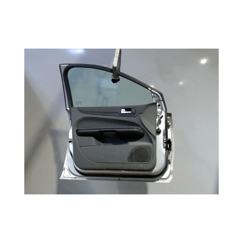 PORTE AVANT GAUCHE FORD FOCUS 04-07