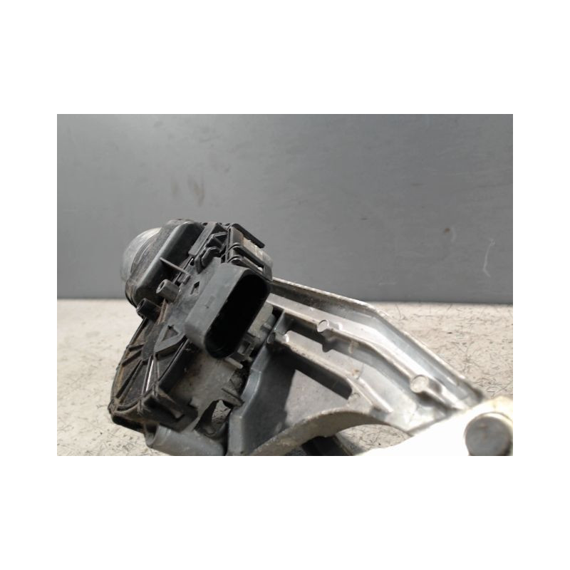 MECANISME ESSUIE-GLACE AVANT FORD FOCUS 04-07