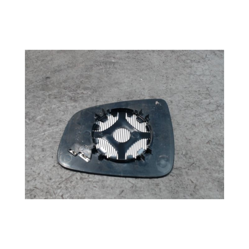 GLACE RETROVISEUR EXT D DACIA SANDERO 2008-