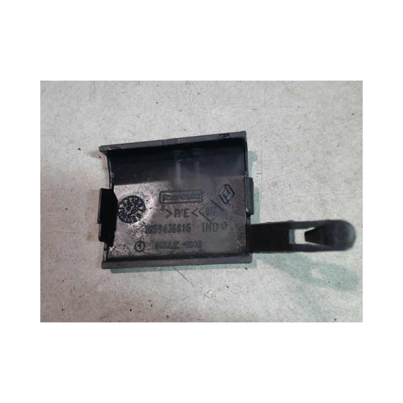 OBTURATEUR COUVRE CROCHET DE BOUCLIER AV RENAULT CLIO III 2005-
