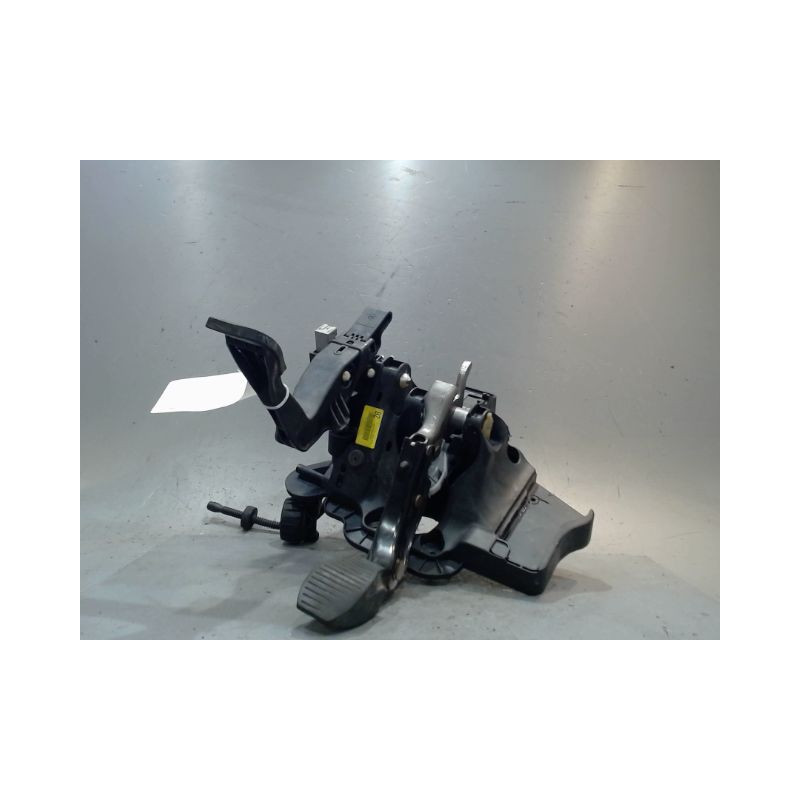 PEDALIER COMPLET OPEL CORSA