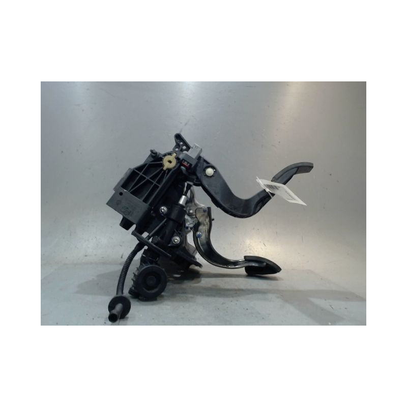 PEDALIER COMPLET OPEL CORSA