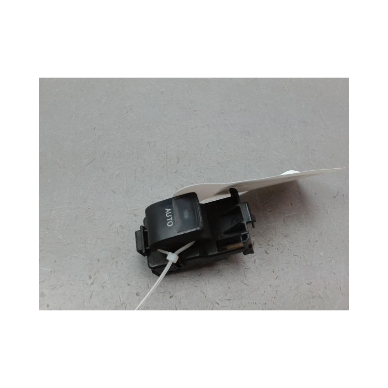 COMMANDE LEVE-GLACE PORTE ARD TOYOTA PRIUS 2004-