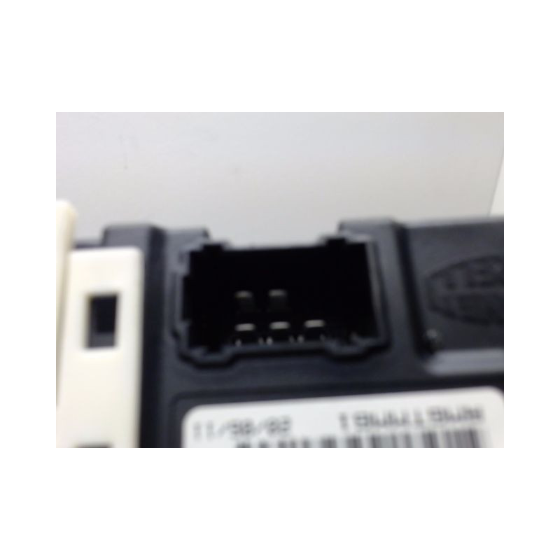 MECANISME+MOTEUR LEVE-GLACE AVANT DROIT RENAULT LAGUNA III 2009-