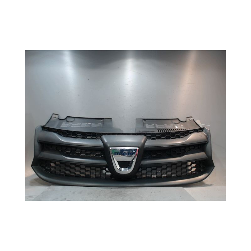 CALANDRE DACIA SANDERO