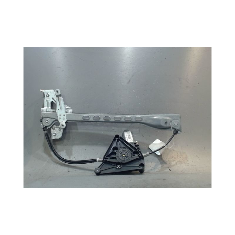 MECANISME+MOTEUR LEVE-GLACE AVANT DROIT TOYOTA AYGO