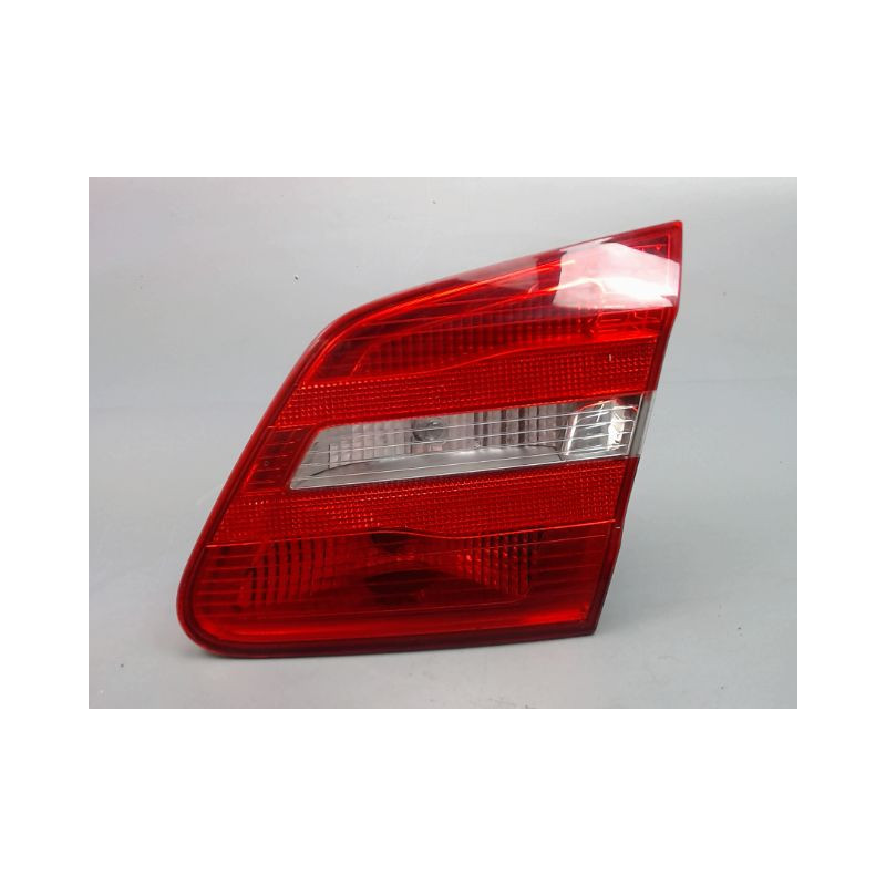 FEU ARRIERE INTERIEUR DROIT MERCEDES CLASSE B 2008-