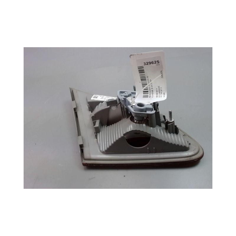 FEU ARRIERE INTERIEUR DROIT MERCEDES CLASSE B 2008-