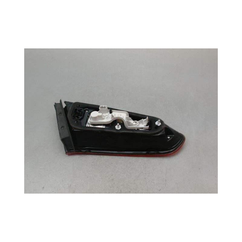 FEU ARRIERE INTERIEUR DROIT ALFA ROMEO GUILIETTA 2010-