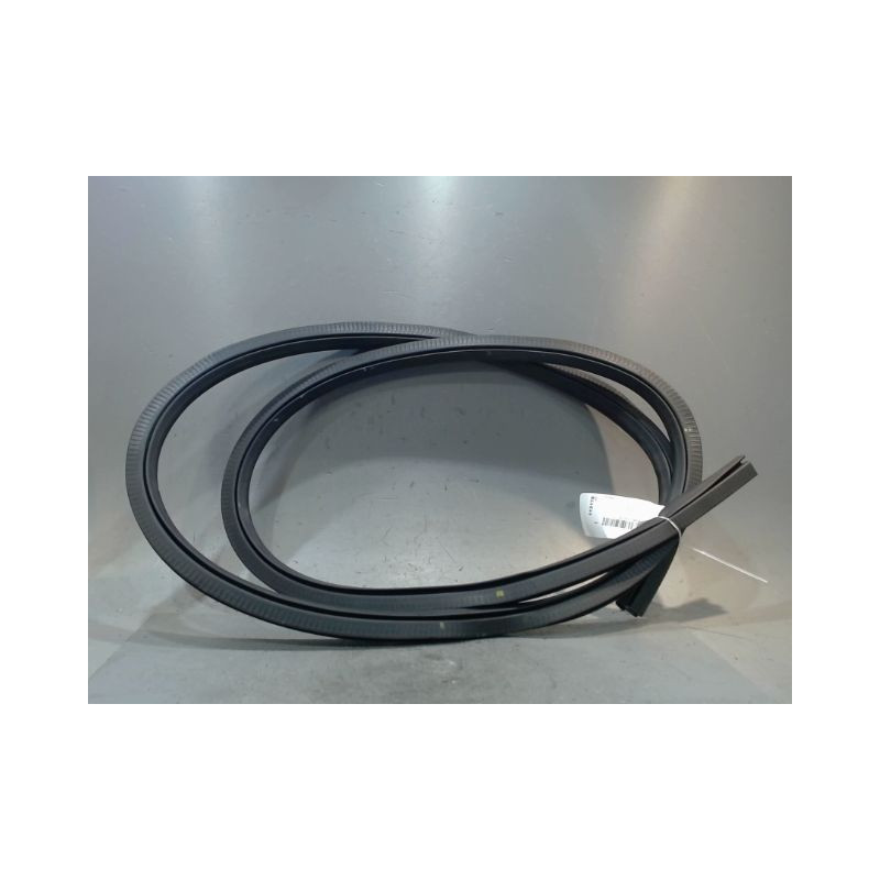 JOINT PORTE AVANT DROIT FORD FOCUS