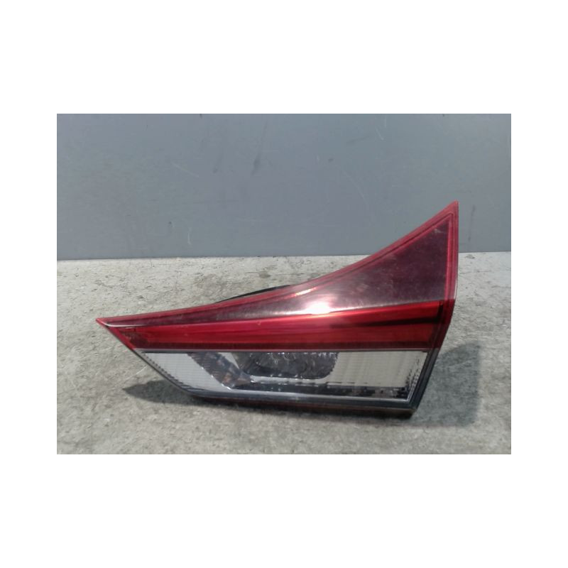 FEU ARRIERE INTERIEUR DROIT TOYOTA AURIS 2010-